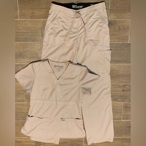 Grey’s Anatomy scrub set - sand / khakis - small
